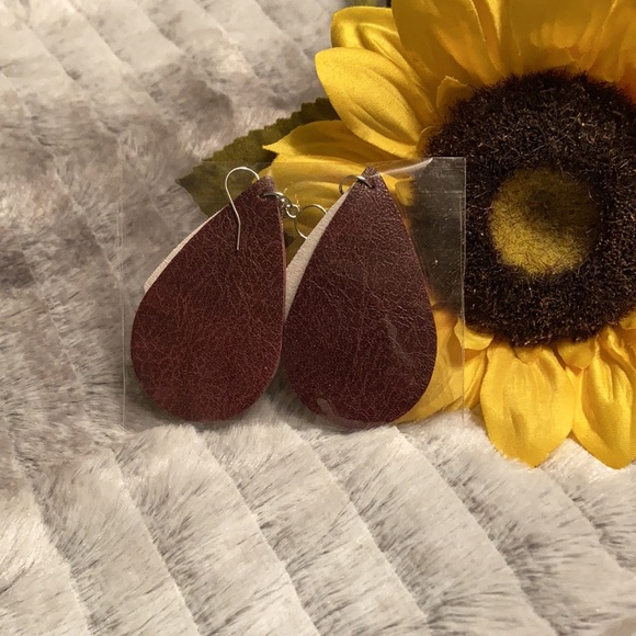 Faux Leather TearDrop Leopard Print Earrings - Picture 2 of 2